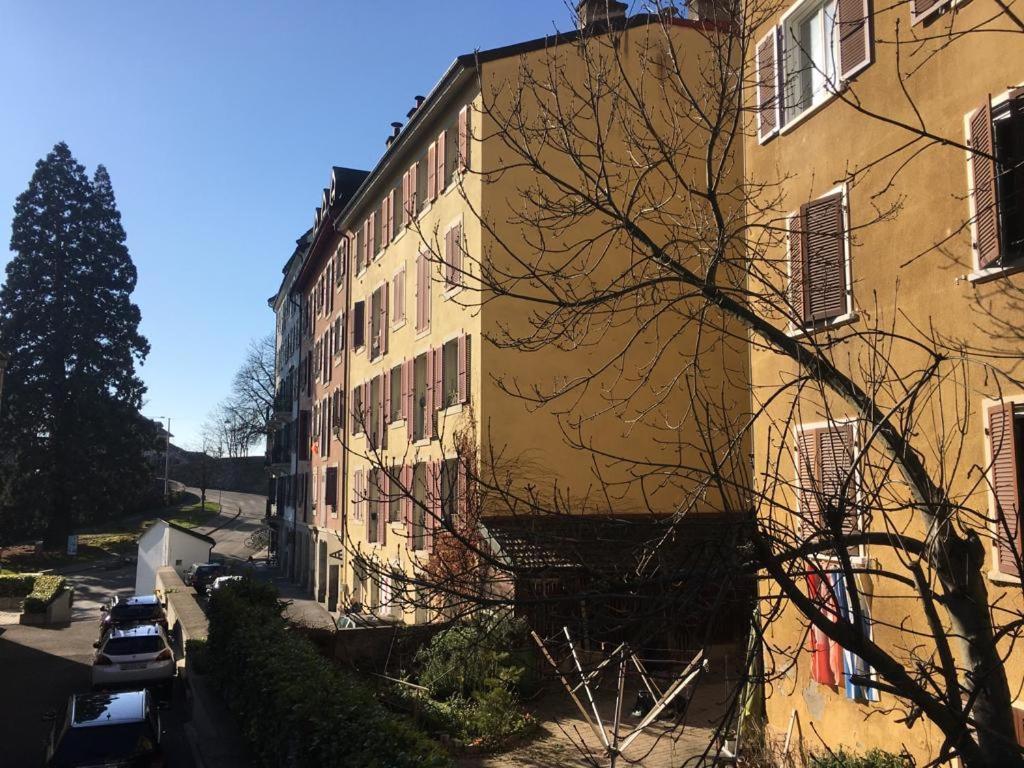 Parking Voiture & Appartement 2Pcs Lausanne Centre المظهر الخارجي الصورة